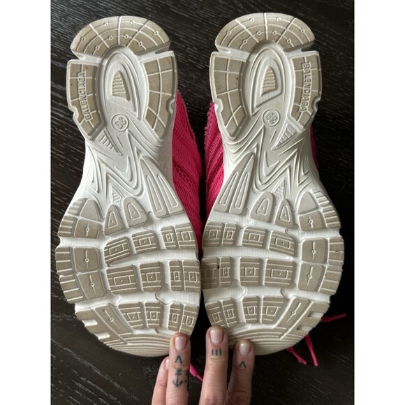 Size 9 - Balenciaga Phantom Sneaker Hot Pink Mesh Logo Excellent  Condition - Picture 8 of 8